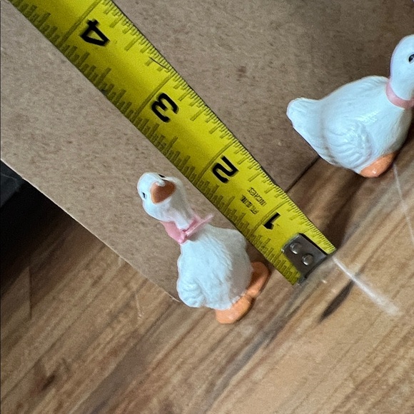 FINAL PRICE - Set of Ceramic Ducks with Bows - Picture 11 of 12